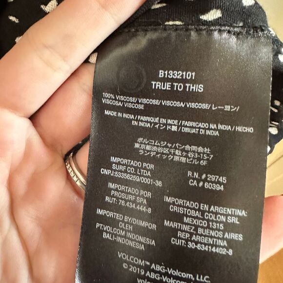 NWT Volcom Flower Trip Wrap Dress - Picture 12 of 13